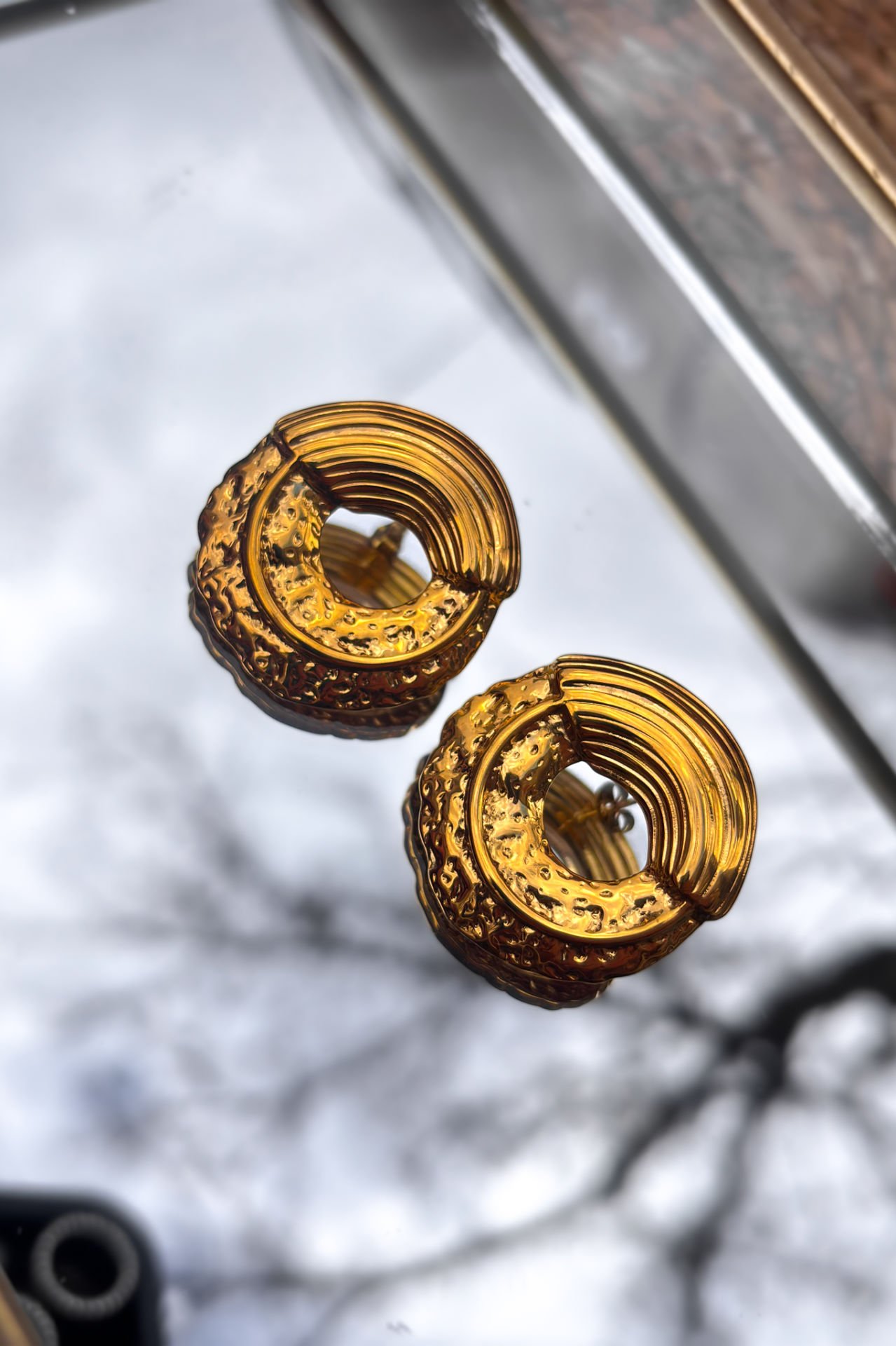 Gold Rengi Çelik Yuıvarlak Küpe