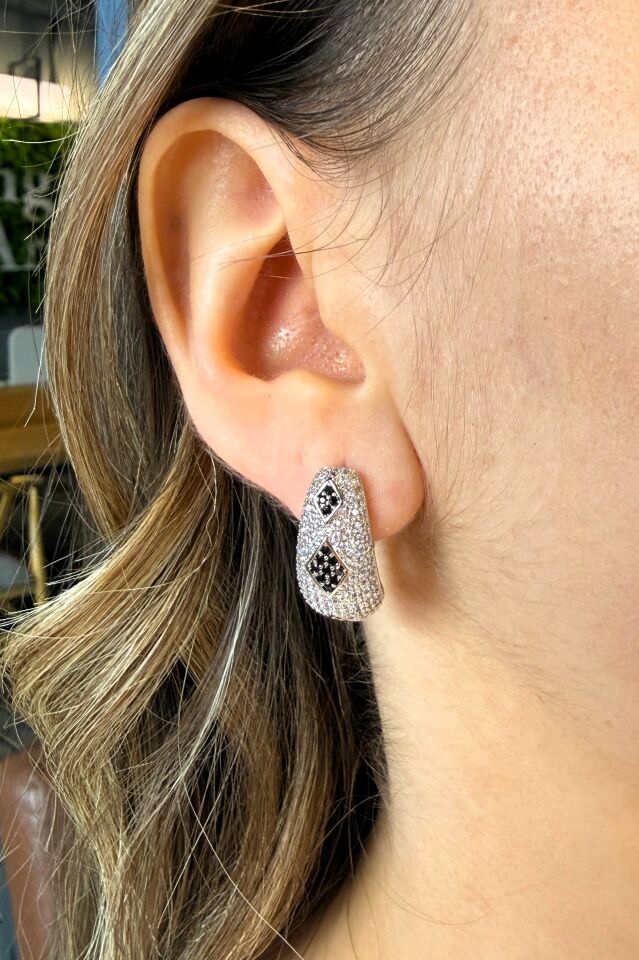 LvLv XP Siyah Karo Desenli Gümüş Rengi Zirkon Taşlı Oval Küpe