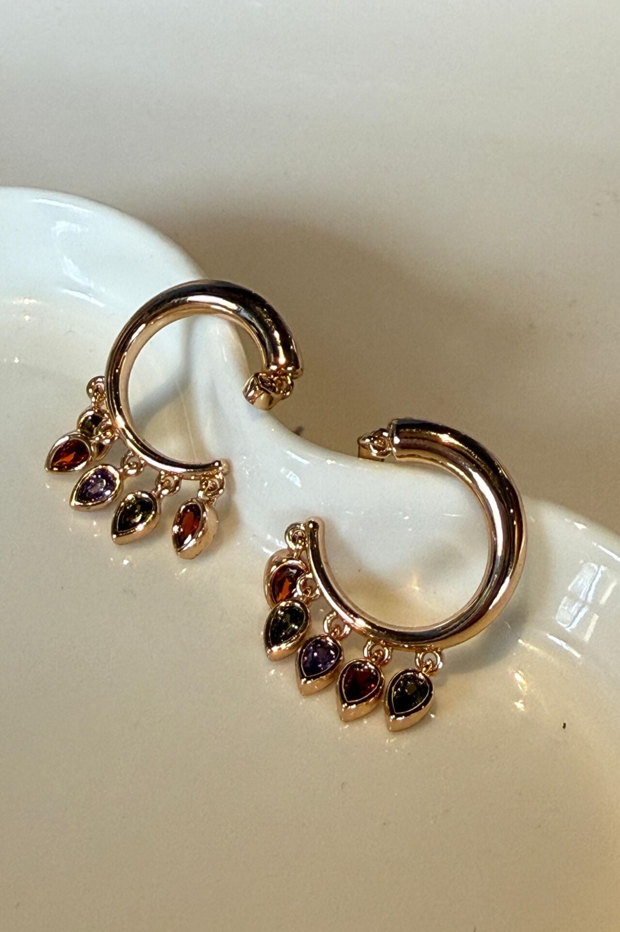 LvLv XP Rose Rengi Renkli Taş Sallantılı C Küpe