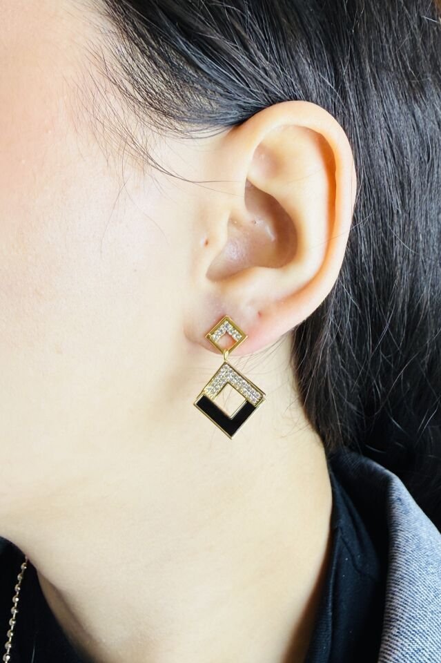 LvLv Gold Rengi Zirkon Taşlı Siyah Mineli Kare Desenli Sallantılı İğne Küpe