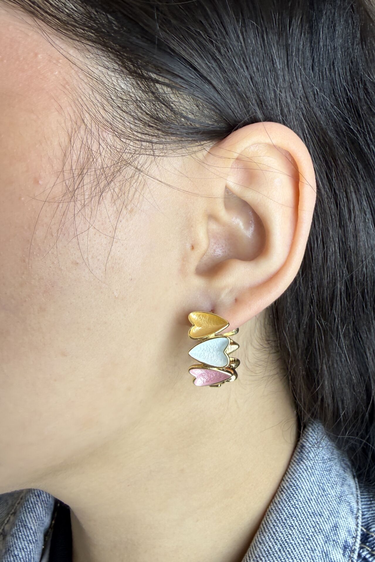 LvLv Gold Rengi Renkli Kalp Desenli İğneli Halka Küpe