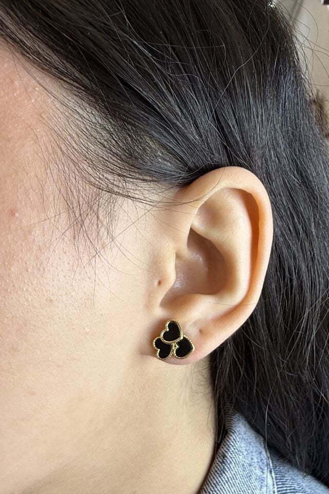 LvLv Gold Detaylı Üçlü Kalp Model Siyah Sedefli Tasarım İğne Küpe